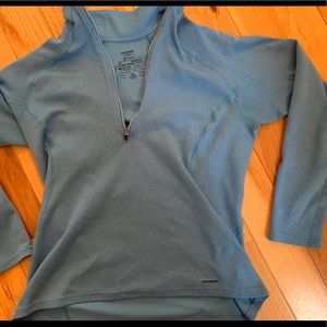 Patagonia capilene base layer jacket